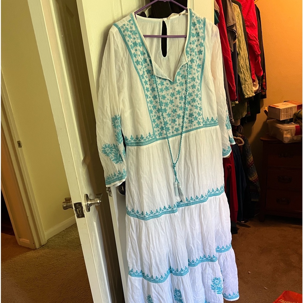 Soft surroundings size large embroidery